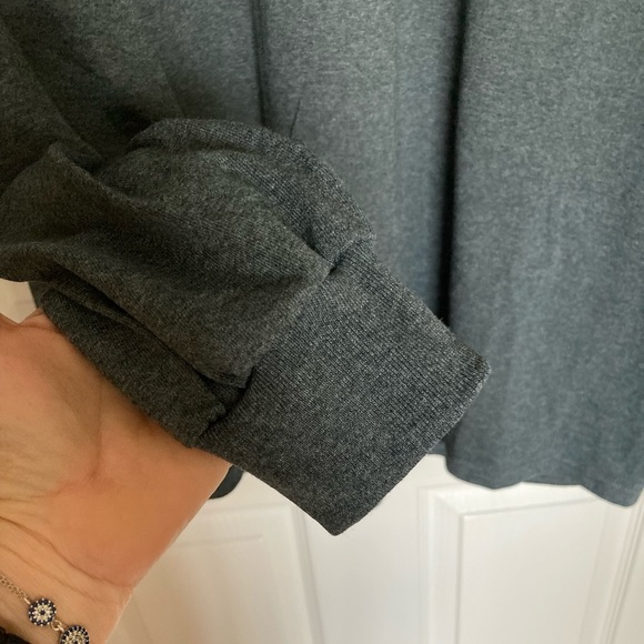 NWOT, Gildan Wolf Long Sleeve Tshirt, Gray, size XL - Picture 5 of 6